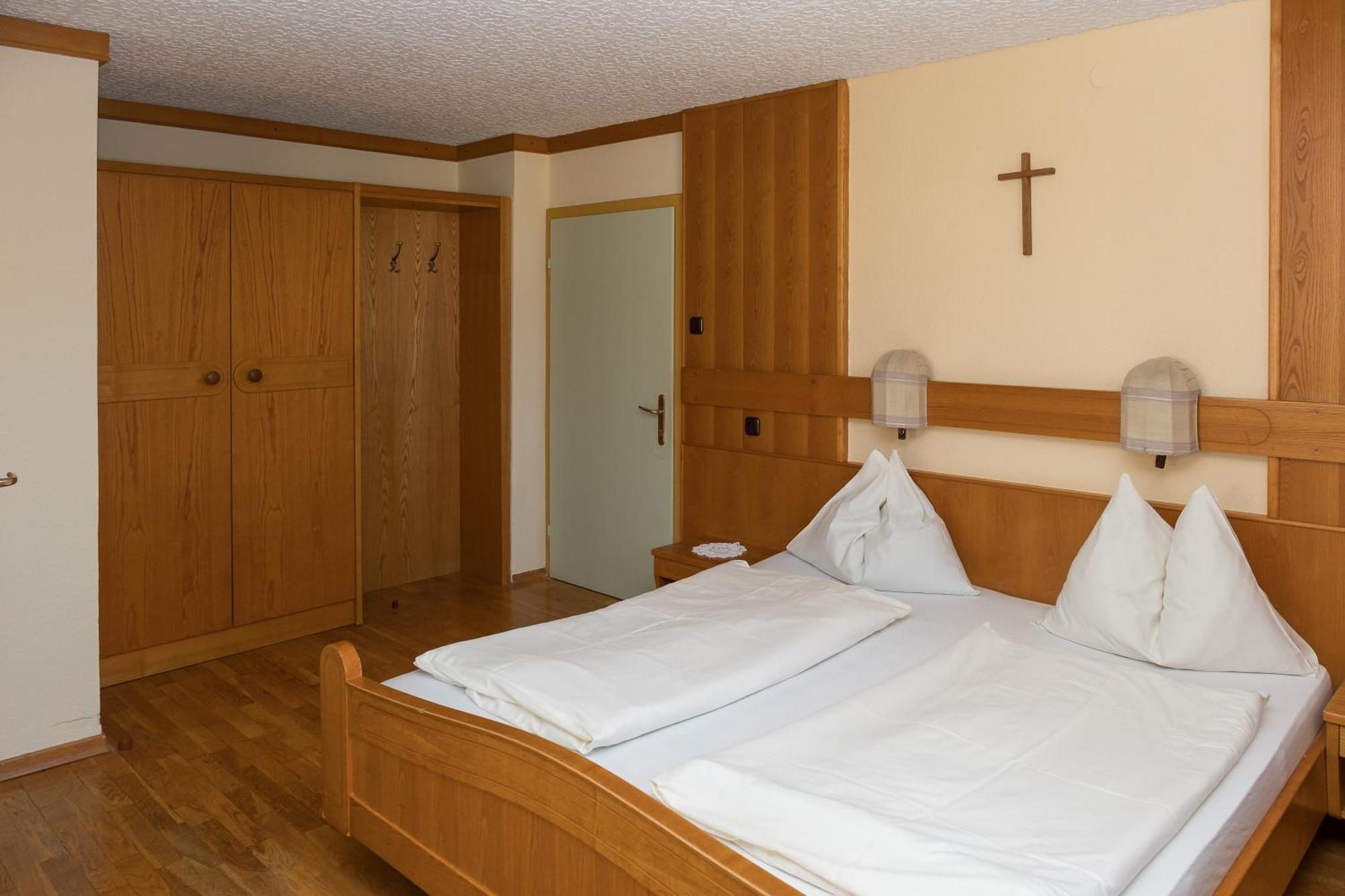 Rosslwirt-Rast Bed & Breakfast Strass im Attergau Exterior photo