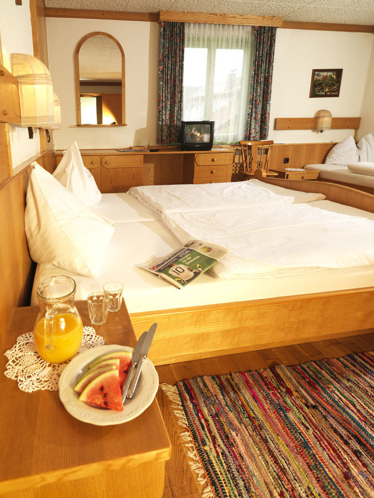 Rosslwirt-Rast Bed & Breakfast Strass im Attergau Exterior photo