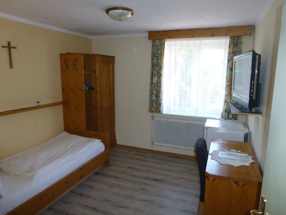 Rosslwirt-Rast Bed & Breakfast Strass im Attergau Exterior photo